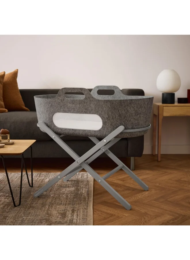 سنوز Baskit Moses Basket And Stand Set For Baby, Dual Mesh Windows For Airflow, Soft Material , 3D Breathable Mattress, Machine Washable Liners , Basket And Stand 84 X 46.5 X 74 Cm - Dark Grey And Dove Grey