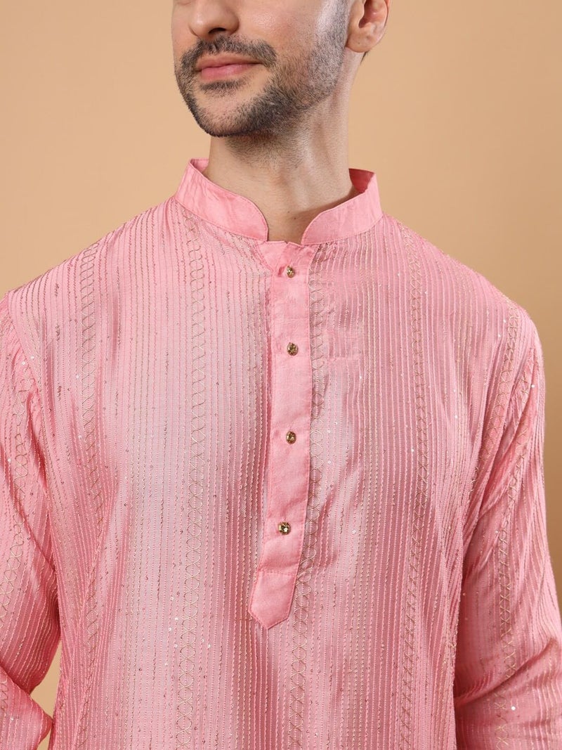 SWAGG INDIA كُرتا رجالي من مزيج الرايون بتصميم هندسي مزخرف بالخرز | ملابس تقليدية - Image 2