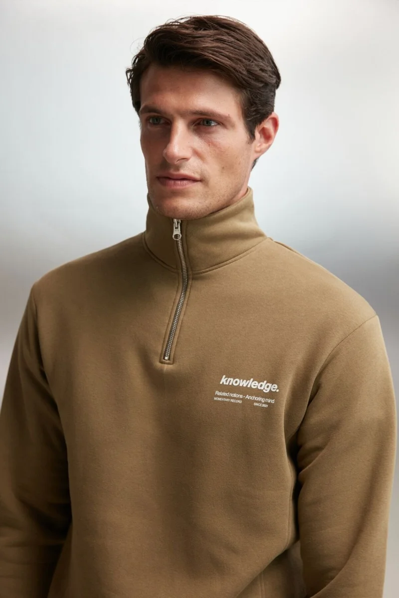 جريميلانج Halden Men's Polar Fleece Stand Collar Half Zipper Printed Detail Regular Khaki Sweatshirt