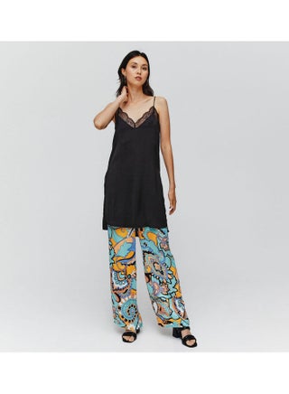 Silky lingerie-inspired top - pzsku/ZE49EB2BB8B8CBA14A136Z/45/_/1671971012/79954164-b3e3-42d4-8972-696bb1852ffb