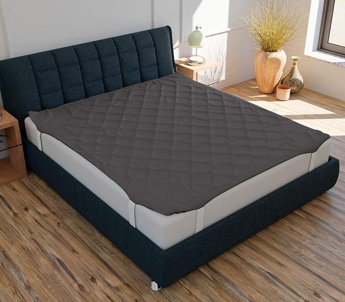 THE ULTIMATE MATTRESS PROTECTOR FOR RESTFUL SLEEP WATERPROOF POLYCOTTON MATTRESS PROTECTOR KING SIZE 72 75 LIGHT GRAY WASHABLE BREATHABLE NOISELESS FITS UP TO 12