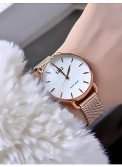 Q&Q Women's Mesh Strap Wristwatch  - Image 1