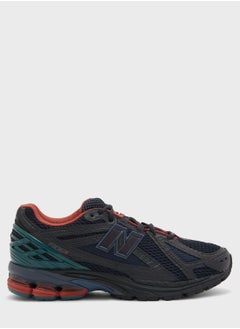 1906 Sneakers