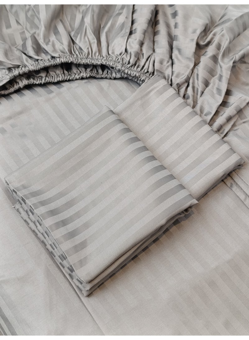 أوكرا ملاءة سرير من الساتان المخطط - Image 2