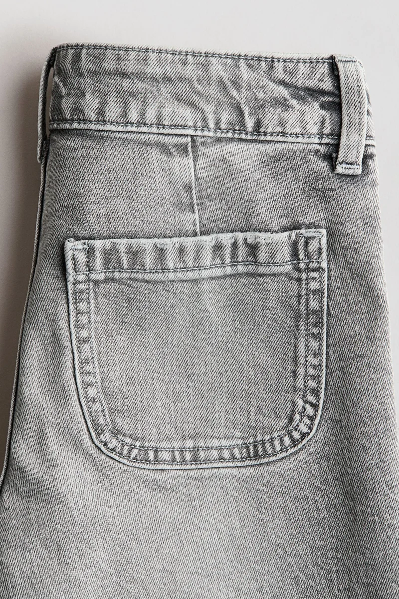H&M Relaxed Fit Wide Leg Ankle Jeans