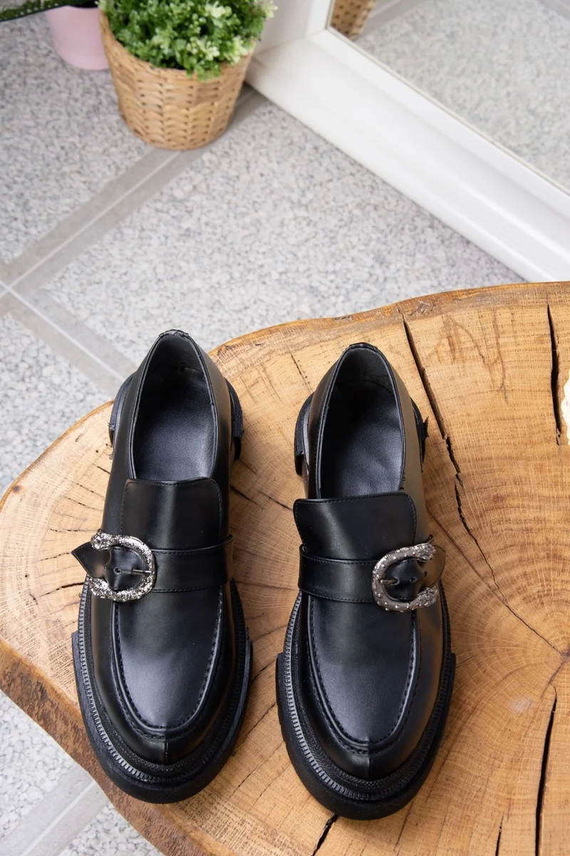 فوكس شوز Black Metal Detailed Casual Women's Shoes K294760109