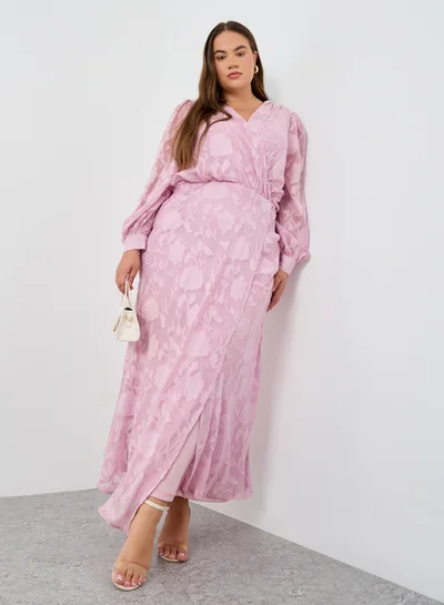 Styli Plus Size Jacquard Balloon Sleeve Maxi Dress