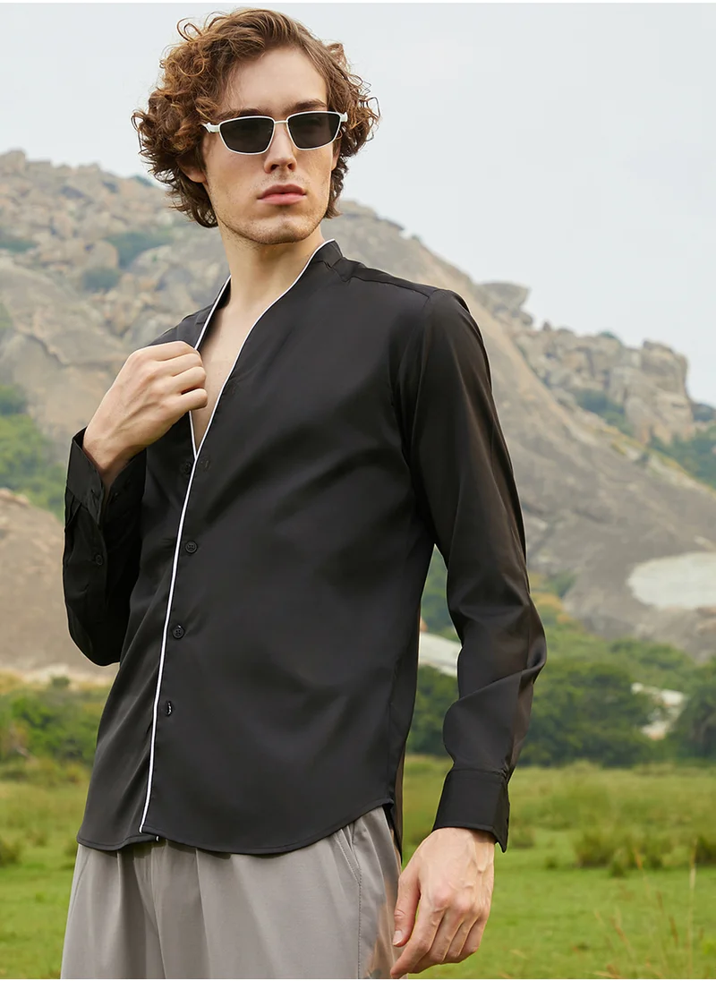 كامبوس سوترا Men's Charcoal Black Solid Culinary Shirt