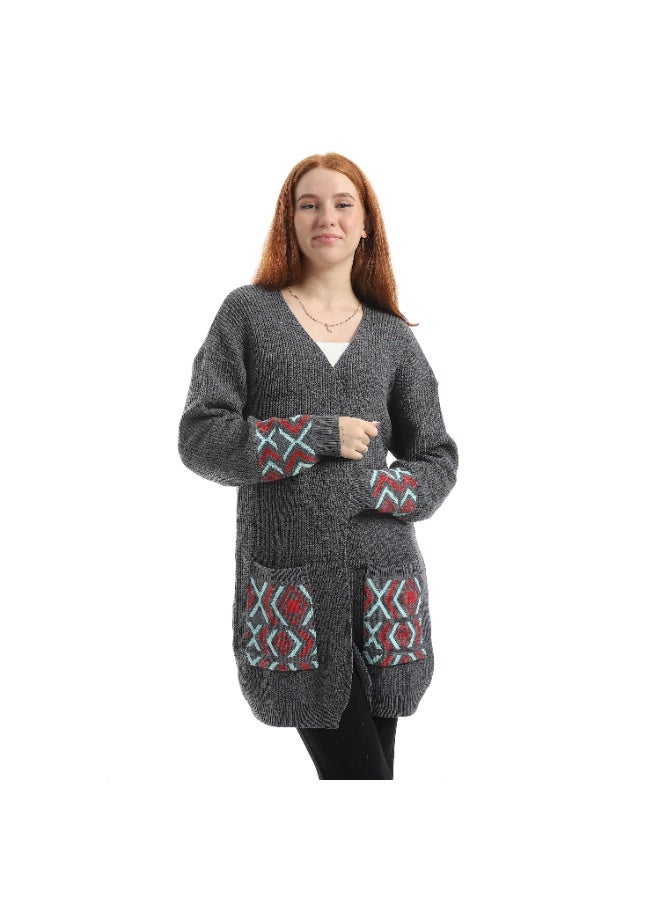 سيزار كارديجان حريمي صوف طويل مزود بنقش علي الجيب - Image 1