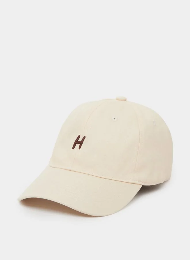 ستايلي Beige Embroidered H Baseball Cap