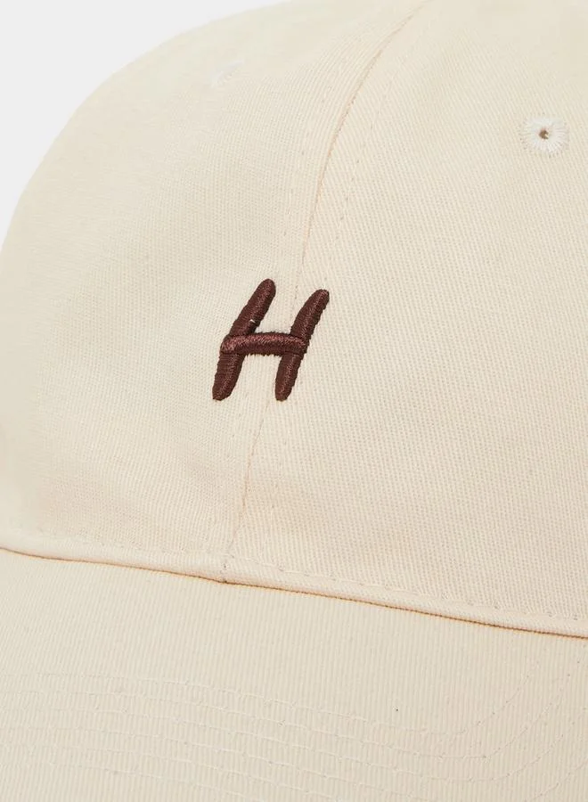 ستايلي Beige Embroidered H Baseball Cap