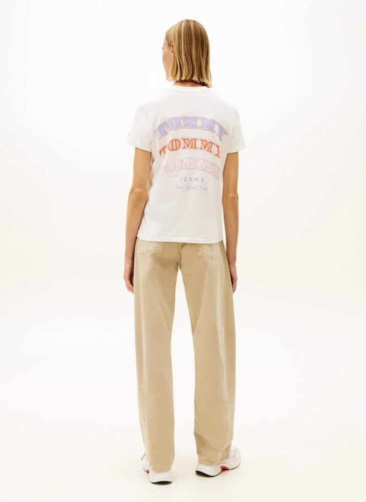 TOMMY JEANS Logo Crew Neck T-Shirt