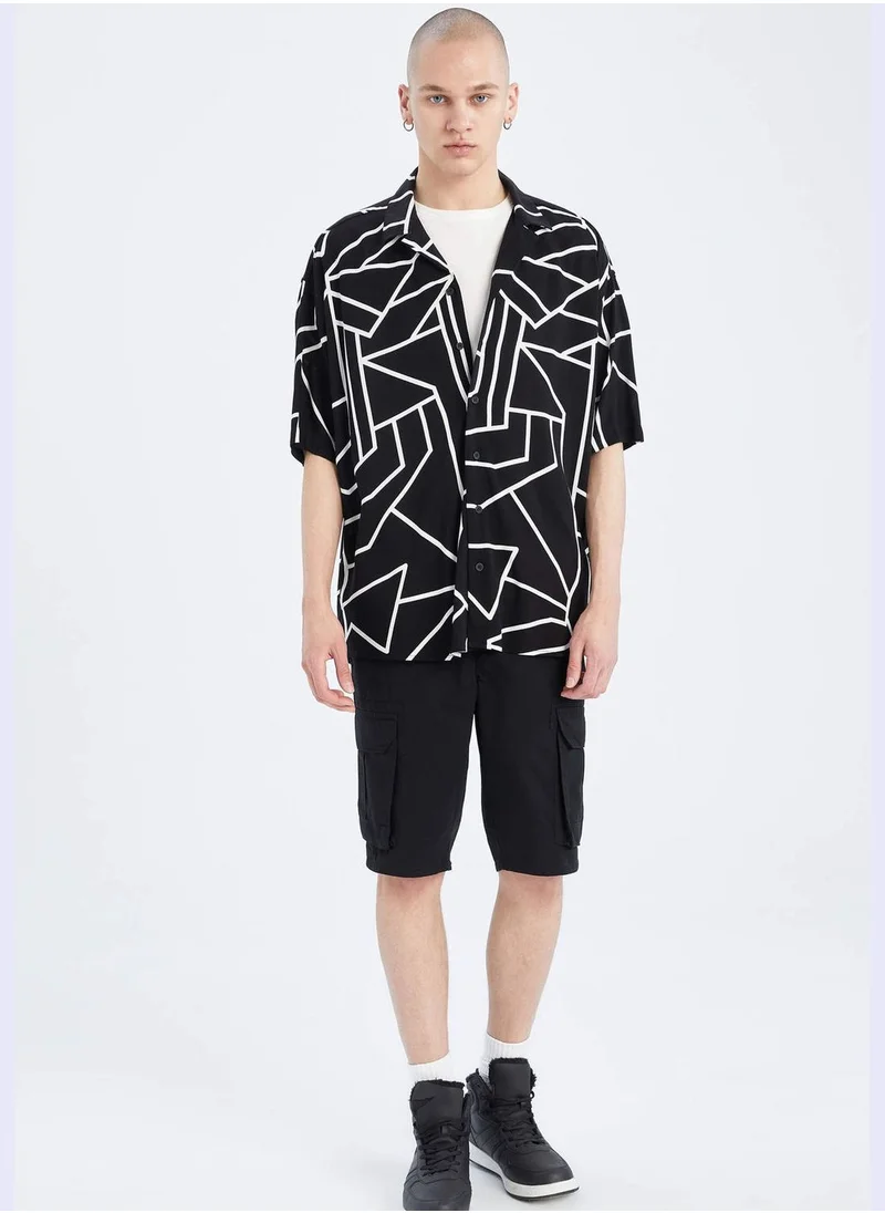 DeFacto Man Oversize Fit Woven Short Sleeve Shirt