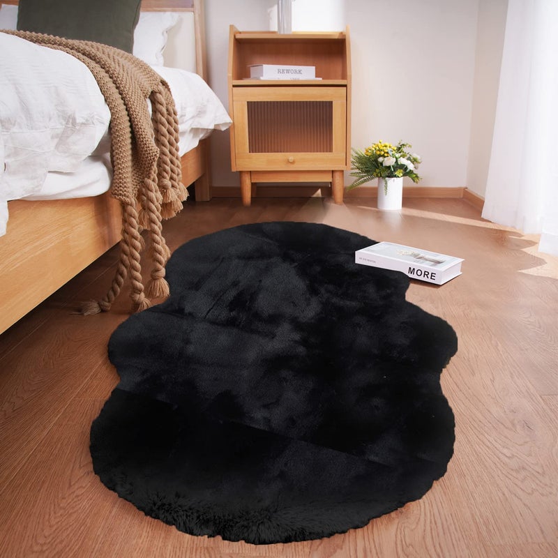 Ghouse Soft Faux Sheepskin Fur Rug 2x4 Black Fluffy Rug Bedside Rug Plush Rug Shag Nursery Rug Carpet Area Rug for Living Room Bedroom Playing Room Decor
