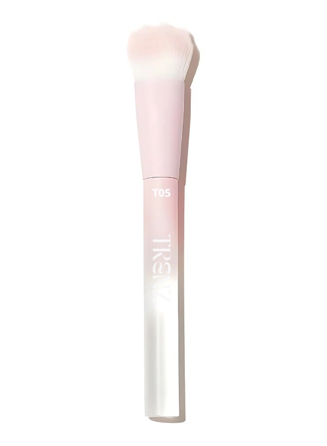 TRENZ A soft blush brush that gives you a natural flush with a professional touch - T05 - Image 1