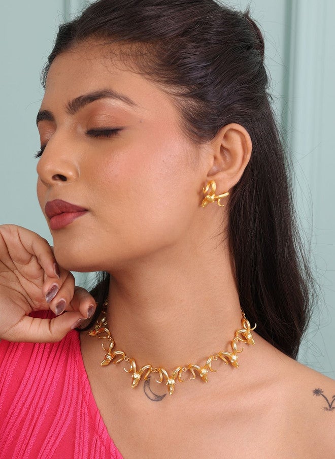 Binnis Wardrobe Whitetail Embrace Details Necklace and Earrings Set - Image 3