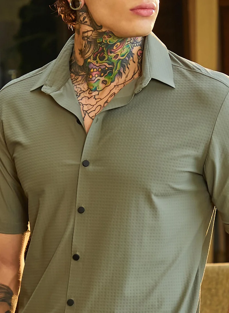 Campus Sutra Men's Olive Green Seamless Cuboid Shirt