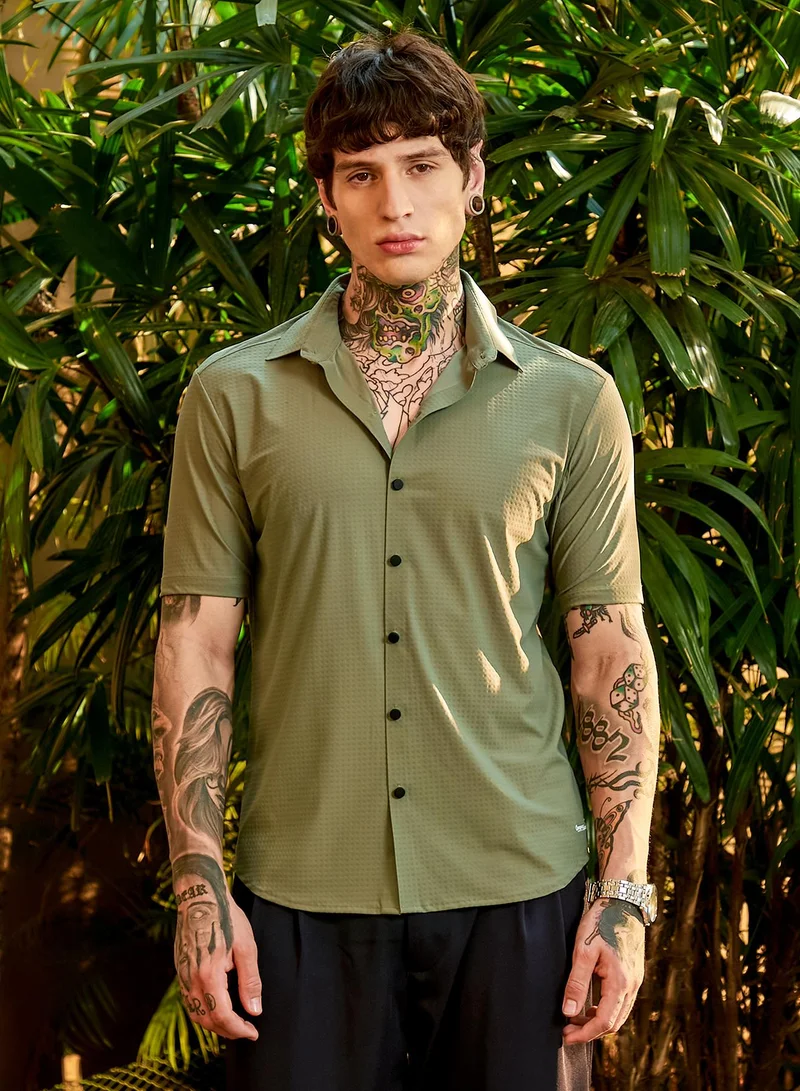 Campus Sutra Men's Olive Green Seamless Cuboid Shirt