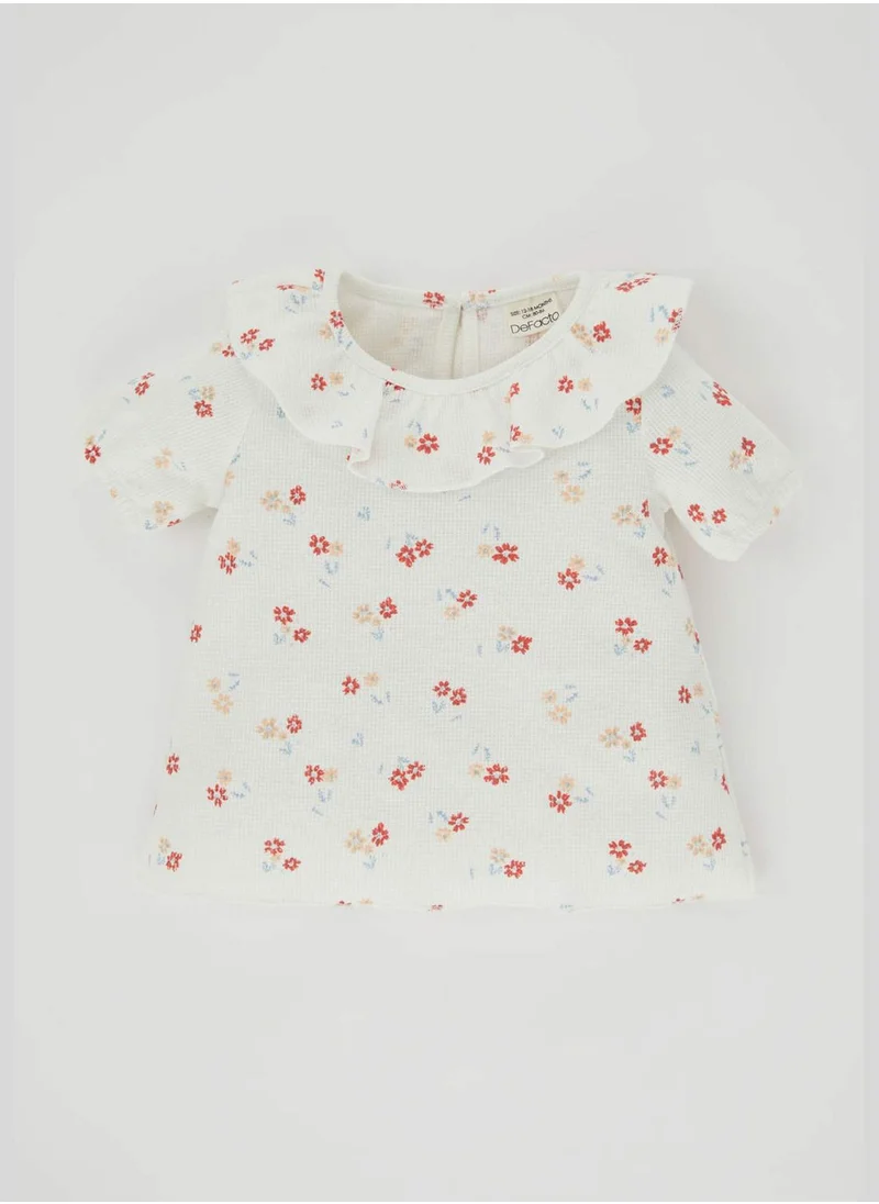 ديفاكتو BabyGirl Frilled Neck Knitted Short Sleeve Body