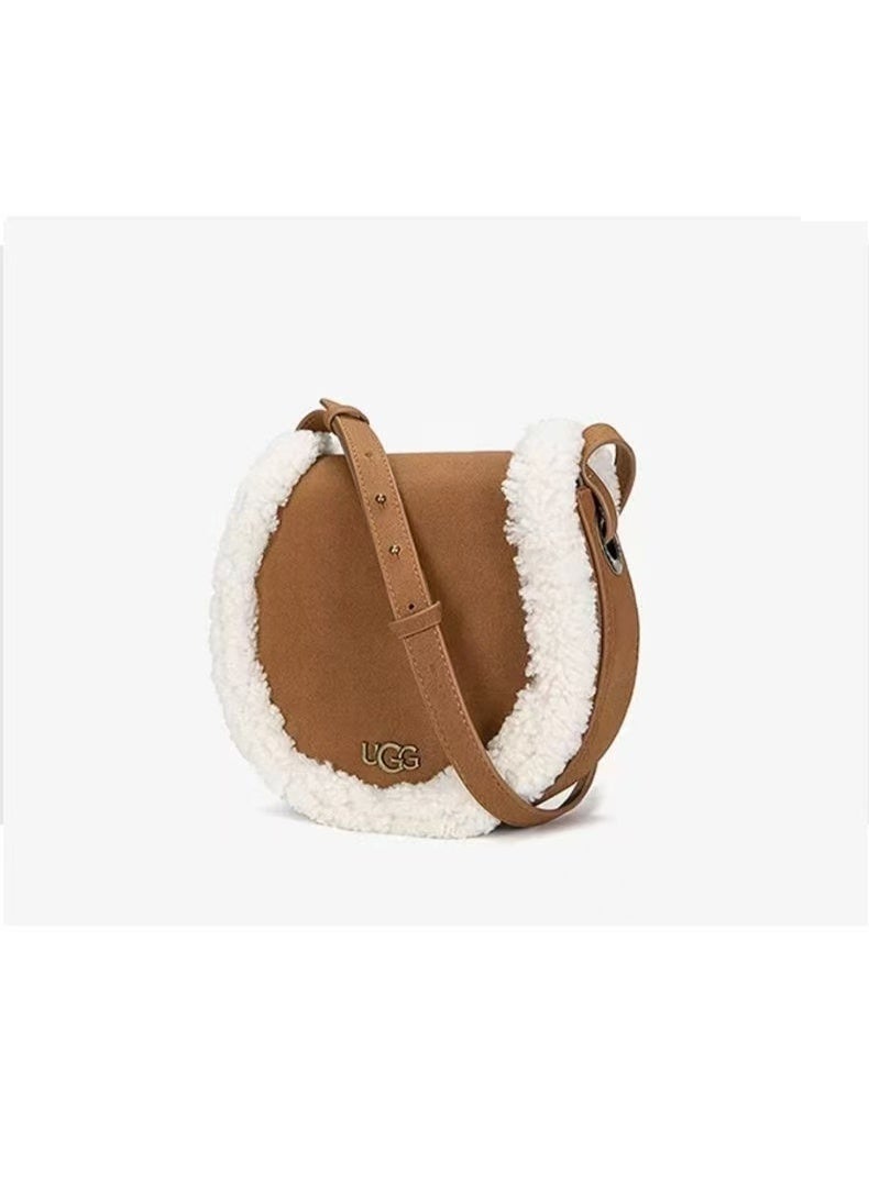 UGG Sharon Saddle Bag - Image 2