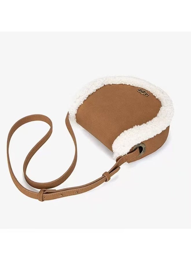UGG Sharon Saddle Bag - Image 4