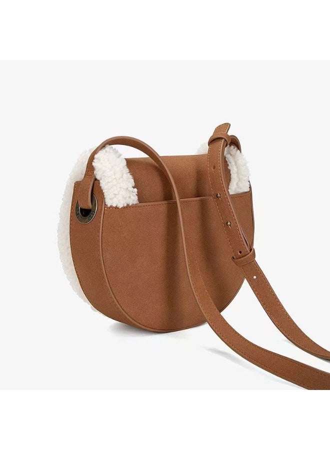 UGG Sharon Saddle Bag - Image 5