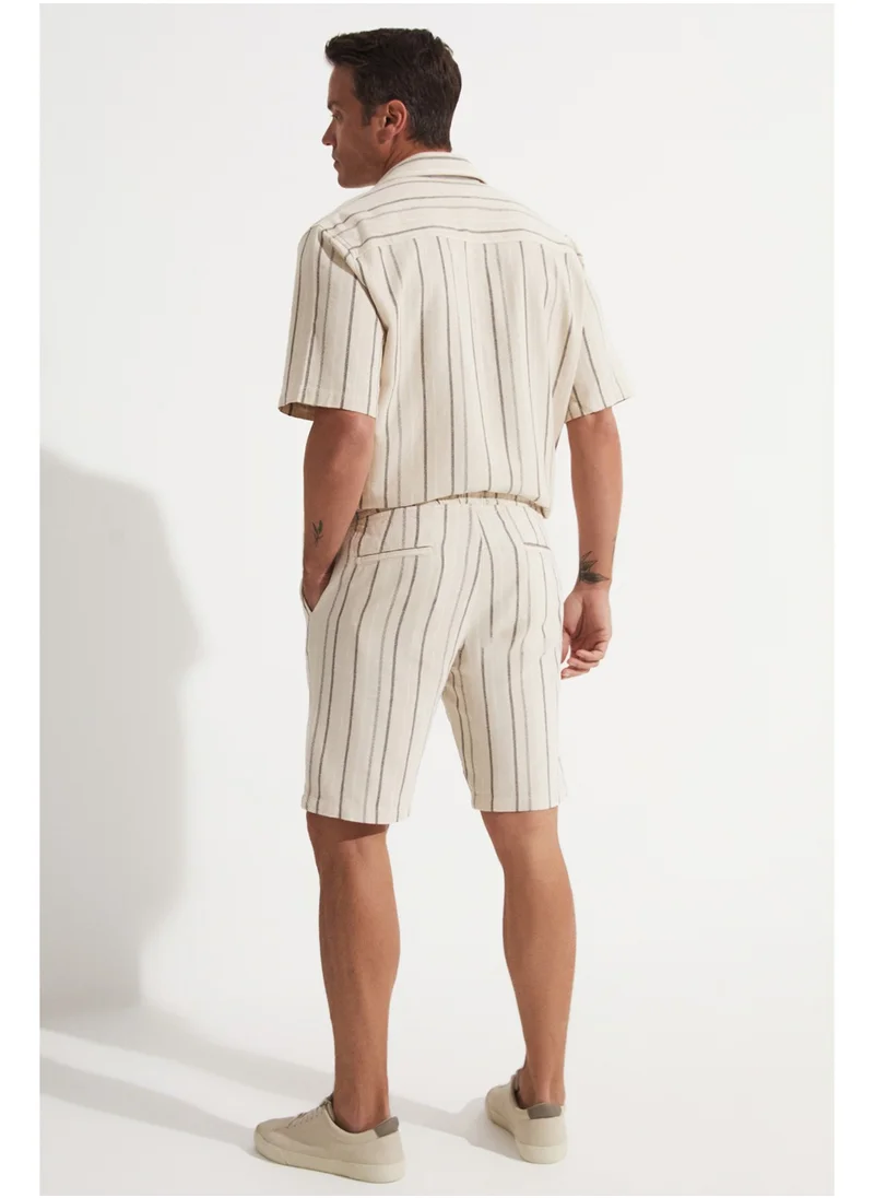 جون Striped Essential Shorts