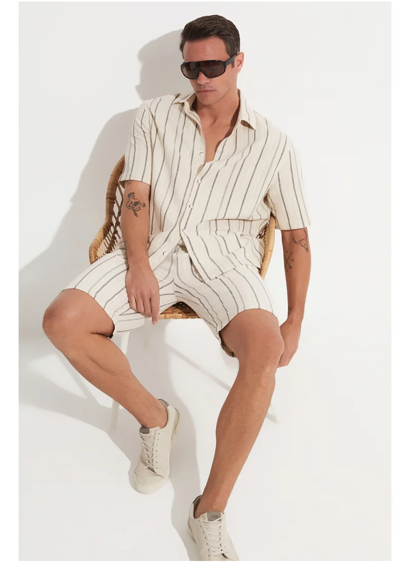 جون Striped Essential Shorts