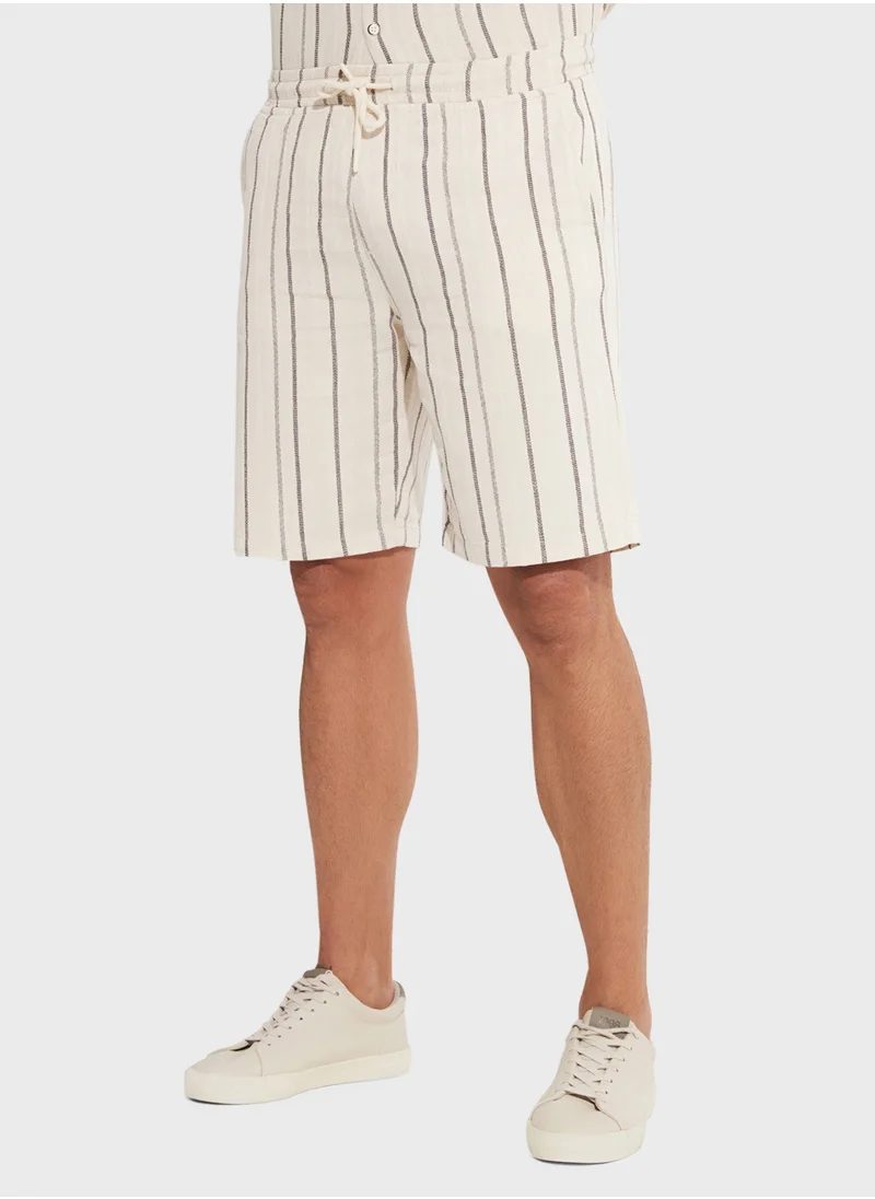 جون Striped Essential Shorts