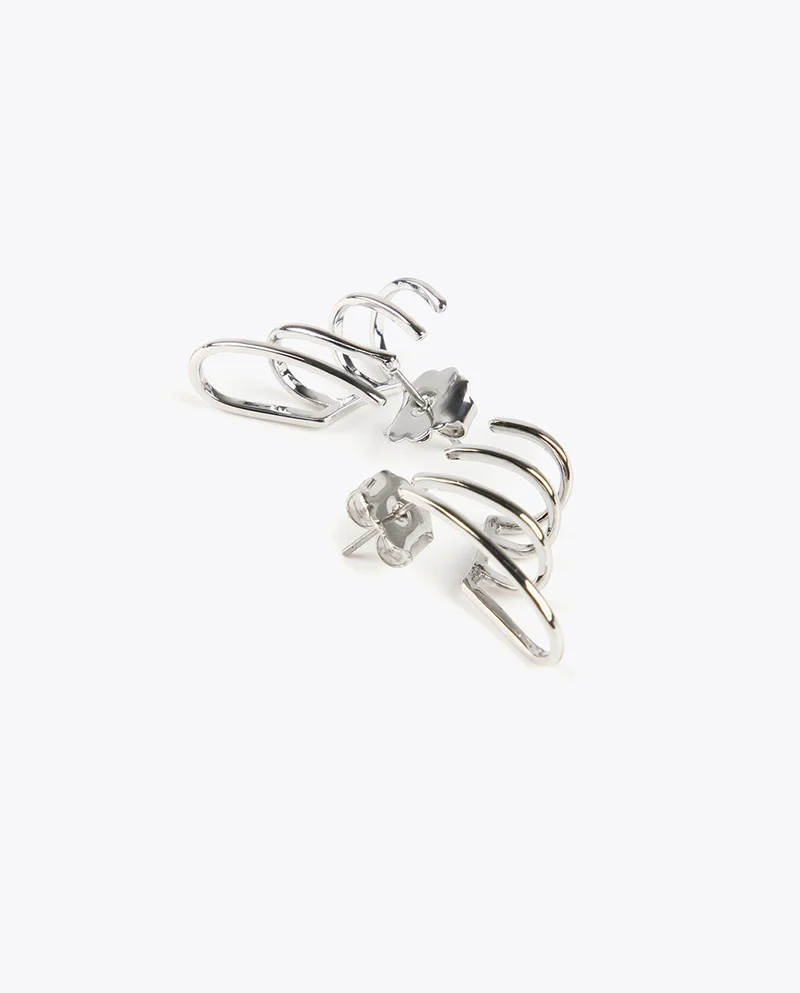 Lola Casademunt Fake piercing earrings