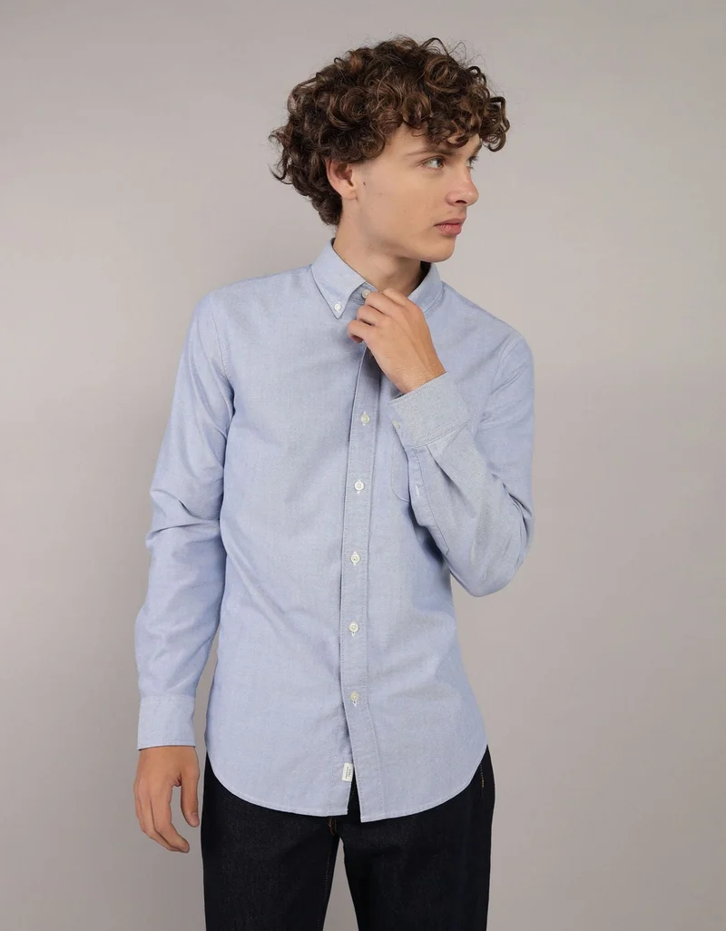 AE Everyday Oxford Button-Up Shirt