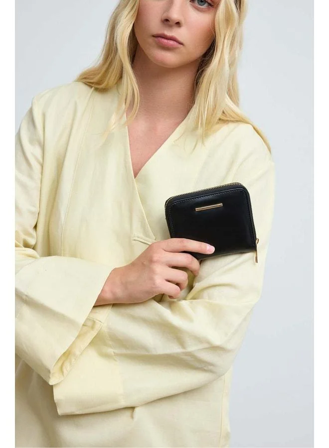 Loly Women's Black Wallet.