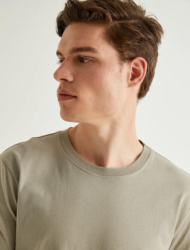 KOTON Basic Slim Fit T-Shirt