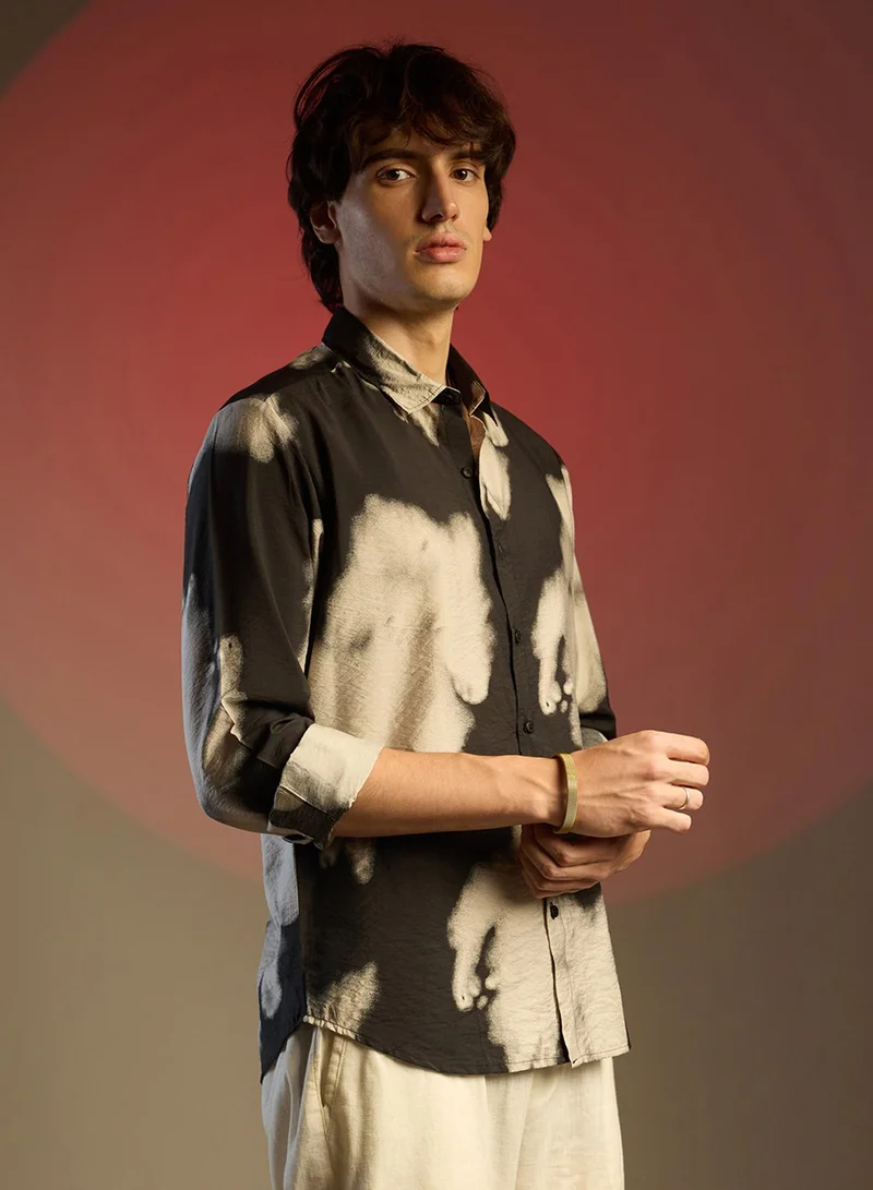 Campus Sutra Men's Midnight Black & Ivory White Contrast Dab Shirt