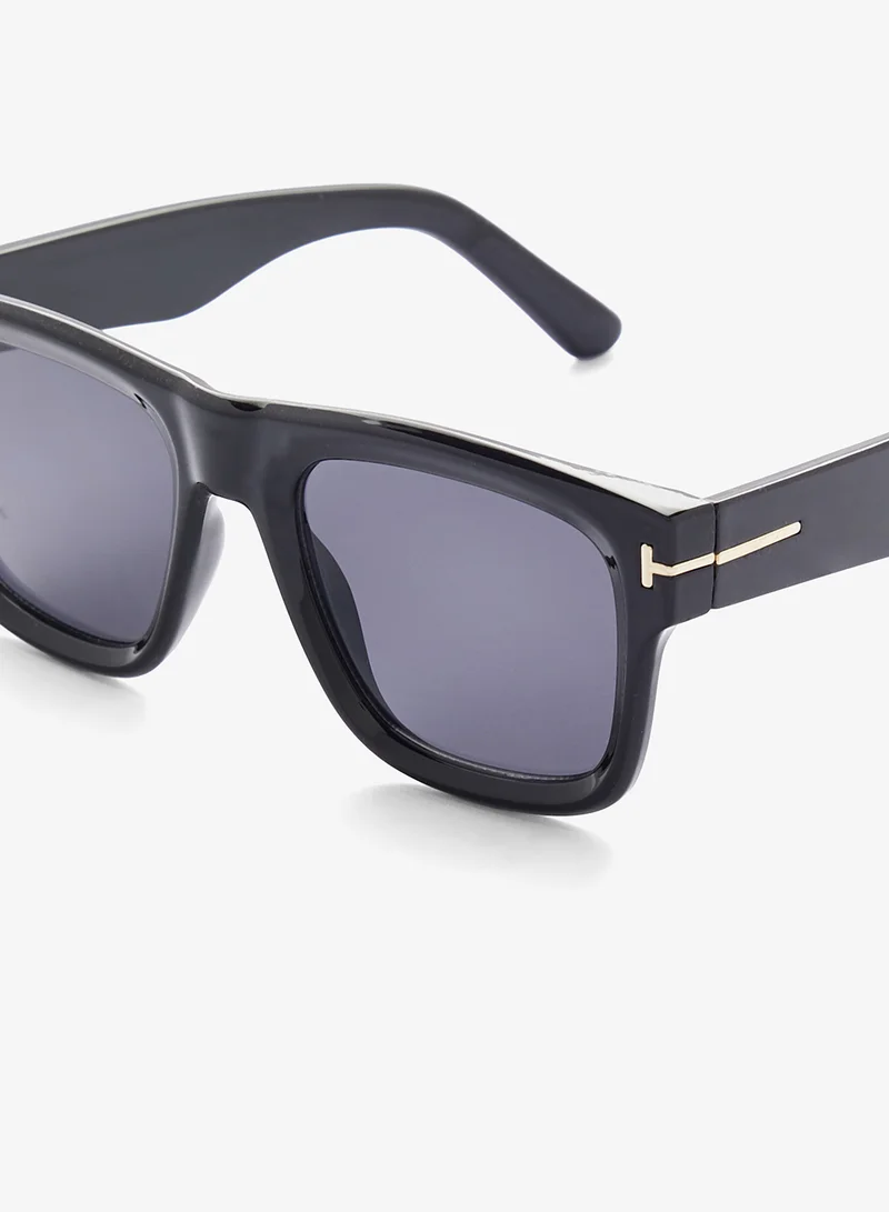 Seventy Five Casual Wayfarer Sunglasses