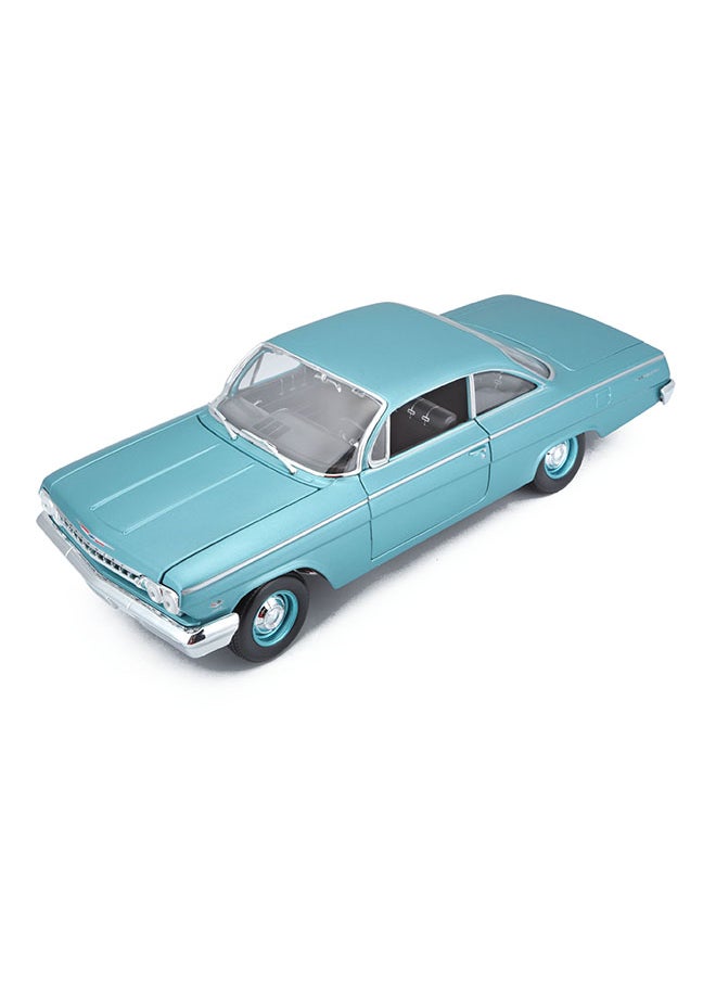 Maisto - 1:18 Special Edition 1962 Chevrolet Bel Air Matte Light Blue Officially Licensed Scaled Replicas of Collectible Diecast Metal Models with Exquisite Interior and Exterior Detailing for All Age. - Image 1