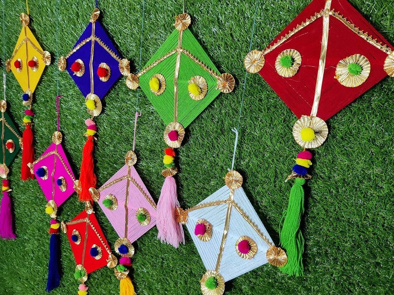 CRAFTOMANIC زينة طائرات ملونة مصنوعة يدويًا من الصوف لتزيين حفلات الزفاف والفعاليات مثالية لعيد ديwali واحتفالات غانباتي وزينة المعابد عبوة من 5 ألوان متعددة - Image 3