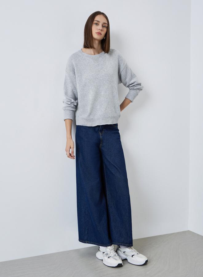 ستايلي سويتر بياقة دائرية بقصة عادية - Image 2