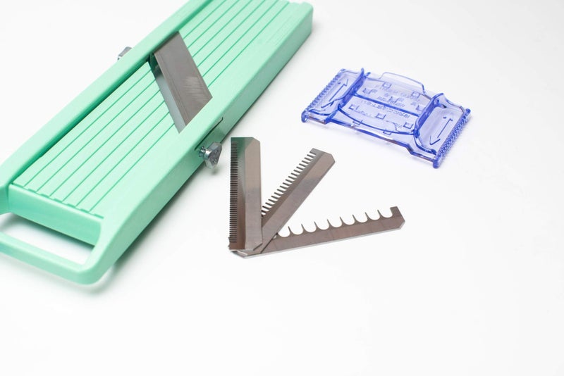 Benriner Benriner Japanese Vegetable Slicer, Old Version  - Image 3
