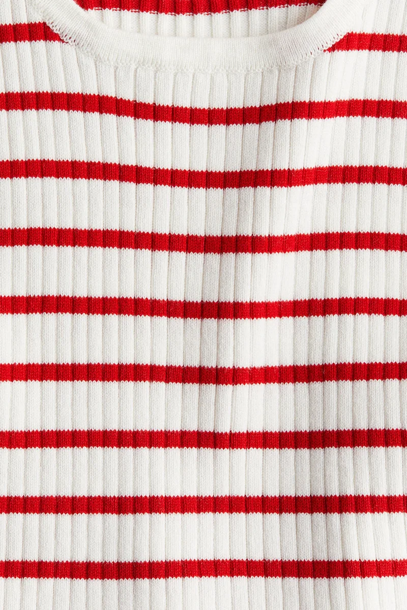 اتش اند ام بلوزة فيست بحبكة مضلعة