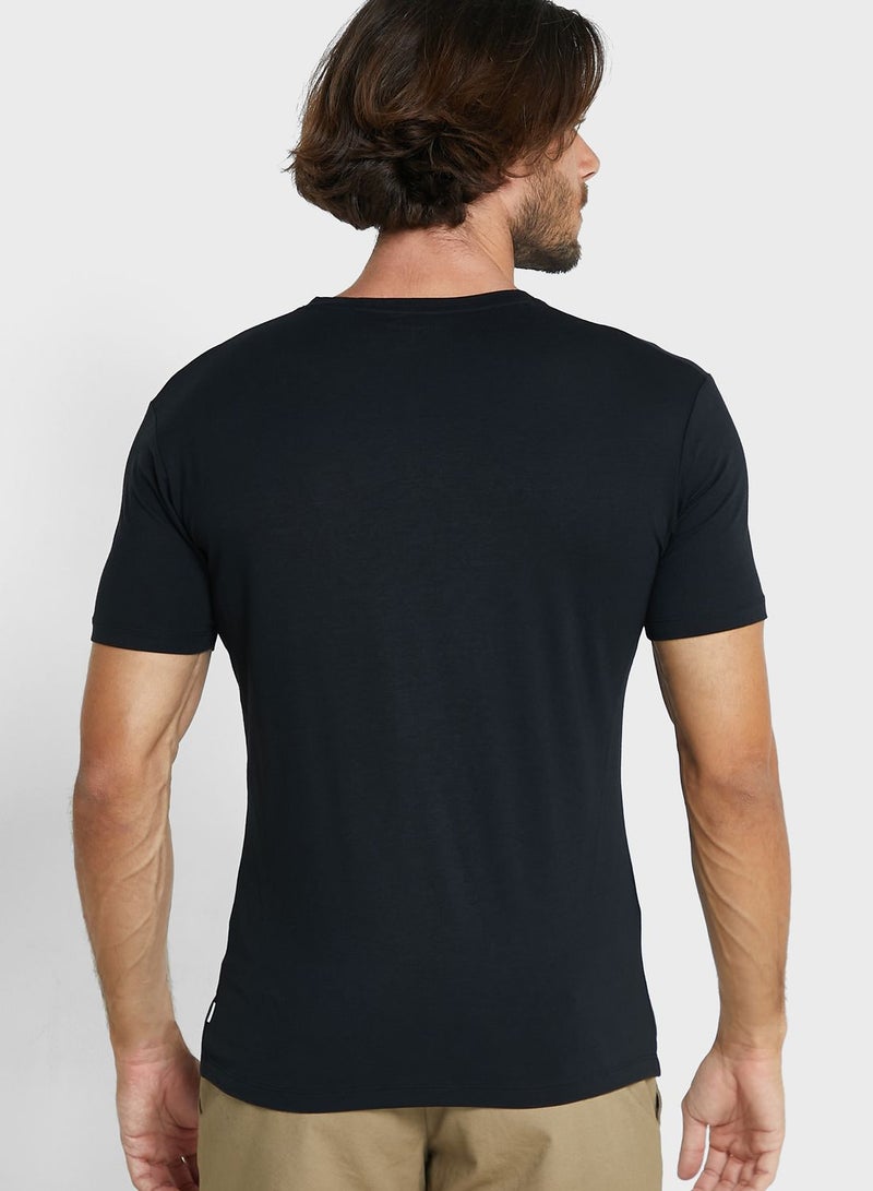 ماركس وسبنسر تيشيرت أساسي بياقة على شكل حرف - Image 2