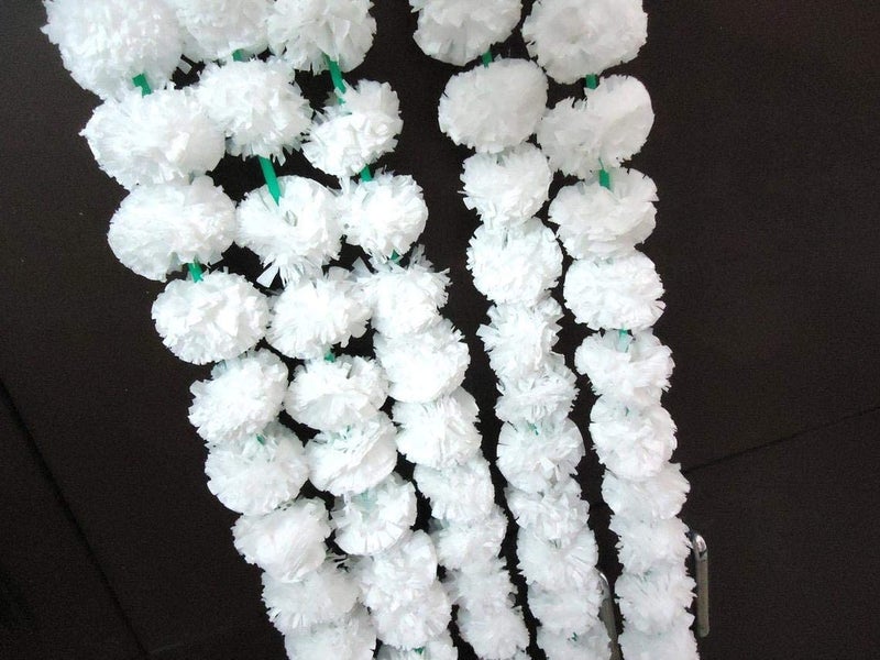 Well Art Gallery WELL ART GALLERY Artificial Marigold Wall Hanging Garlands String for Special Occasion Decoration Home Decor Party Office Home Festival Theme DecorativeSet of 5 White - Image 2