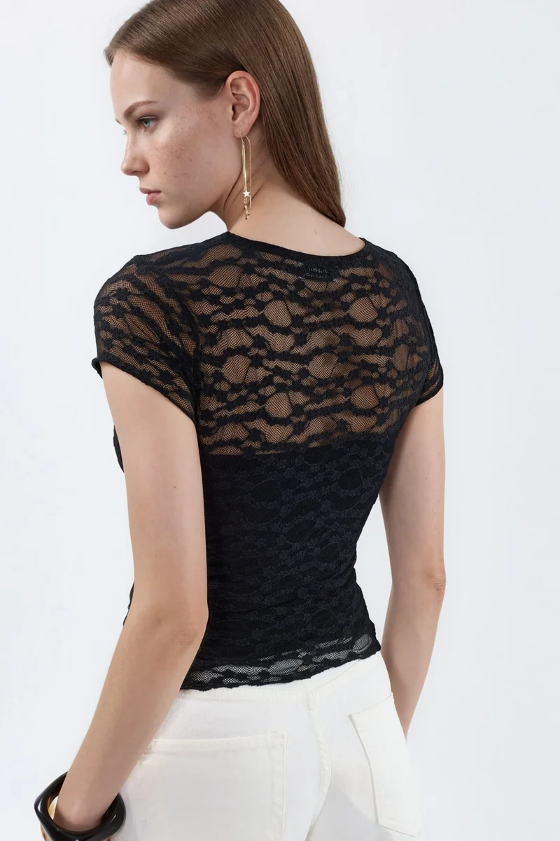 Busem BUSEM Slim Fit Lace Knit Blouse