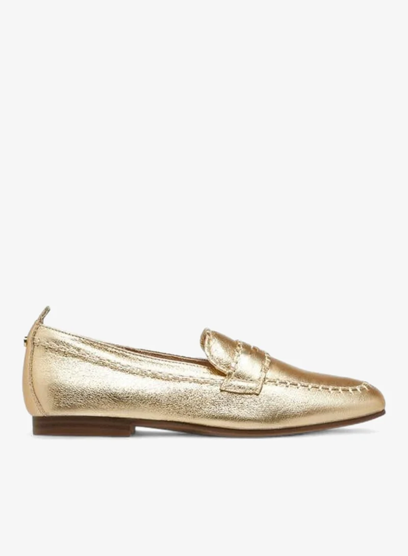 Celeste Women'S Cutout Detail Loafers