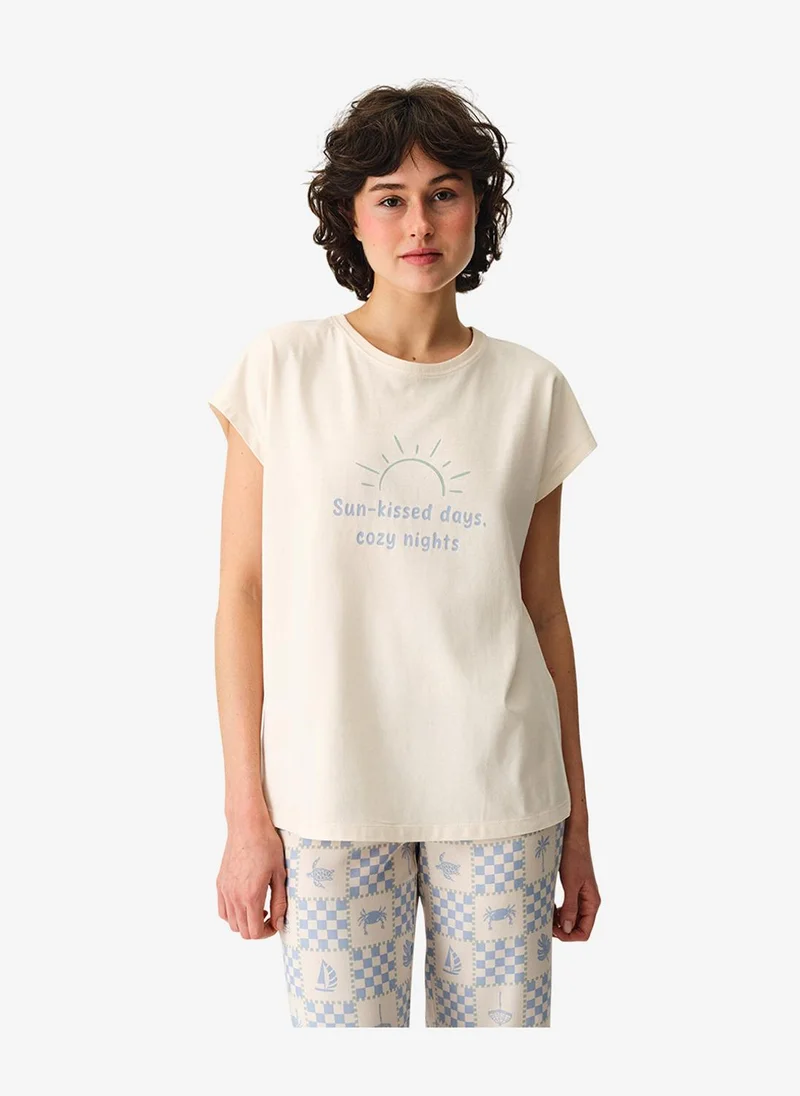 بنتي Women Sun Kissed Short Sleeve Beige T-Shirt