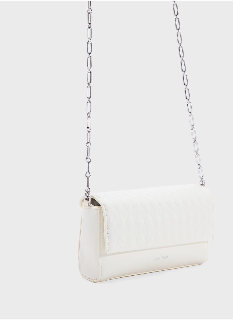 CALVIN KLEIN MINI QUILT CROSSBODY BAG WITH CHAIN  - Image 3