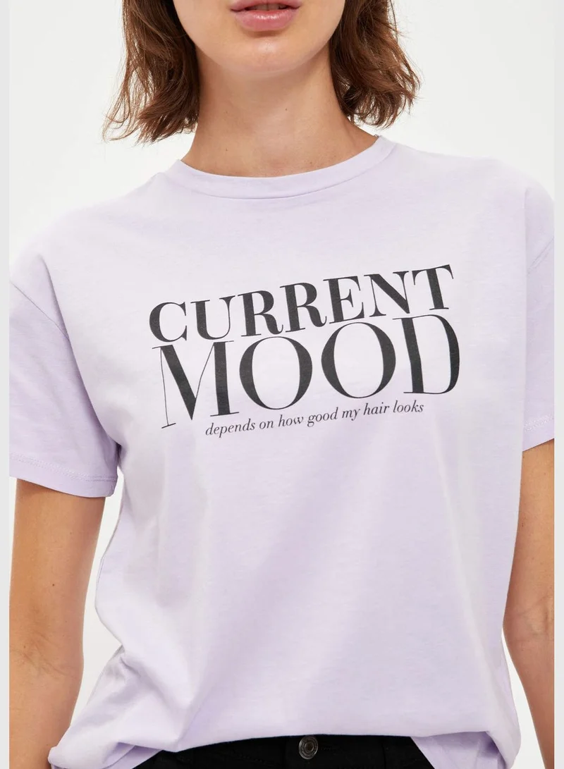 ديفاكتو Woman Short Sleeve T-Shirt