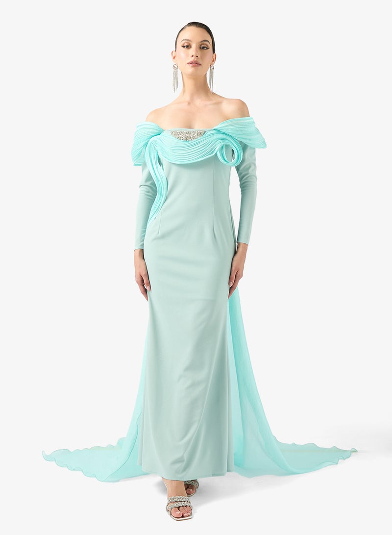 نمشي x فستان بياقة واسعة وذيل خلفي - Image 5