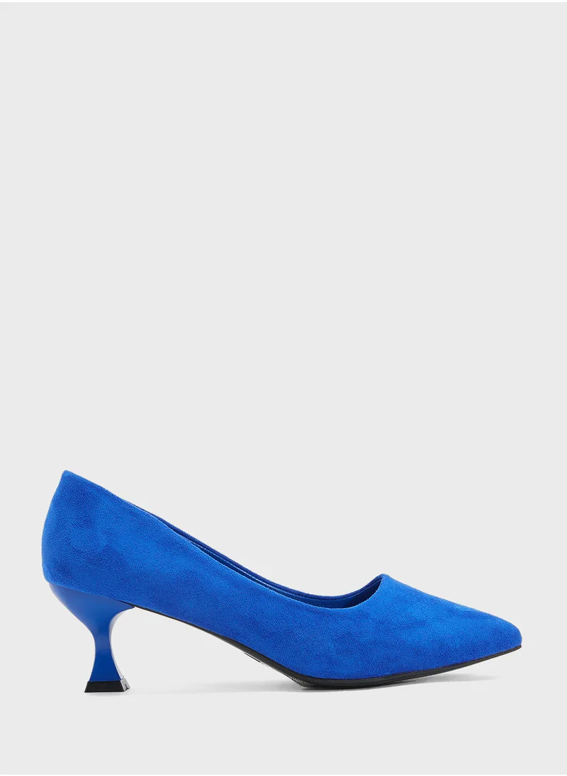 جينجر Low Flared Heel Pump