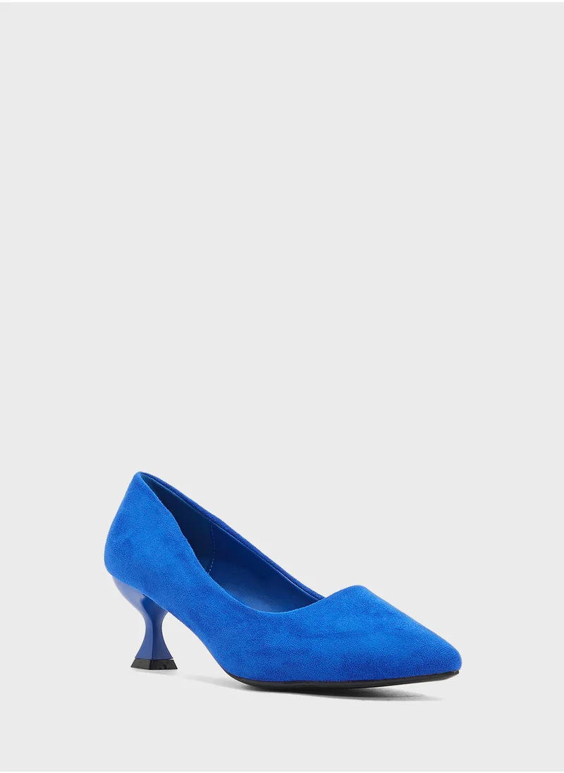 جينجر Low Flared Heel Pump